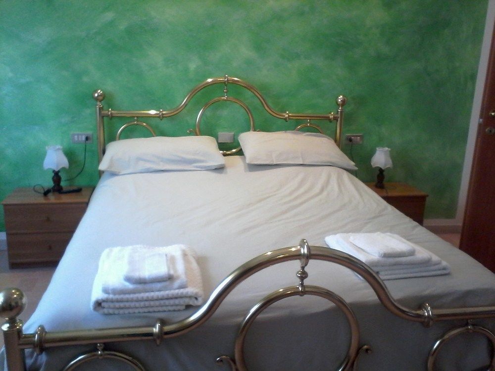 Terrazza Sul Mare Bed and Breakfast Fano Exteriör bild
